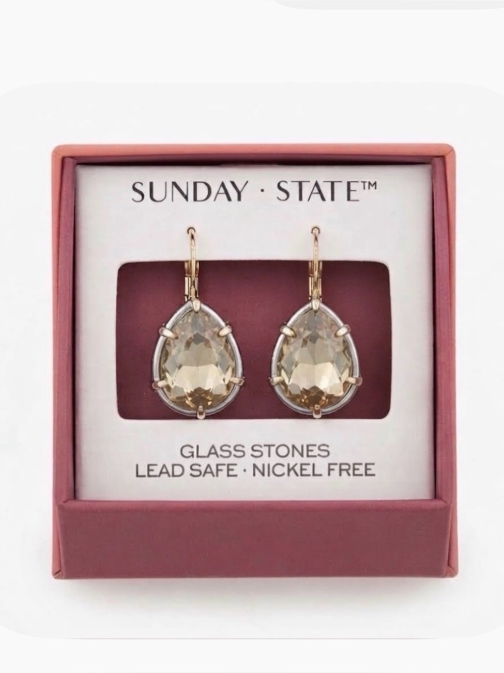 NWT ⚜️💎⚜️ Sunday State Golden Tone Earrings with Glass Stones